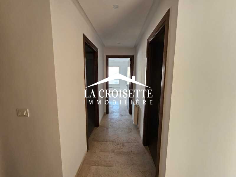 Appartement S+4 à Ain Zaghouan El Wahat